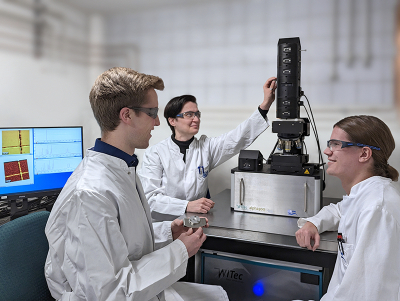 Florian Klein (left) and Leon Gläser (right) from the ZSW in Ulm together with WITec Application Scientist Dr Ievgeniia Iermak (middle) during training on the new Raman microscope. Photo of the installed instrument